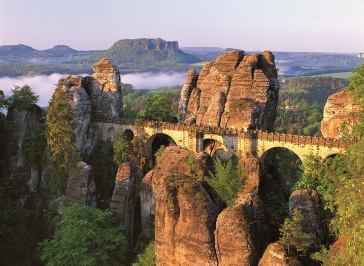 Přírodní krásy Děčínska: Národní park České Švýcarsko jako klenot regionu